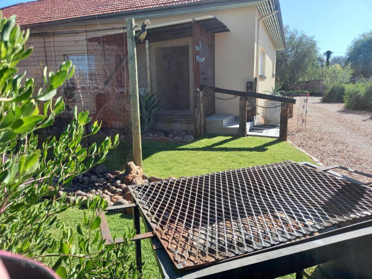 Mitat Guesthouse Beaufort West Eksteriør bilde